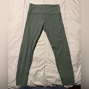 Green lululemon aligns